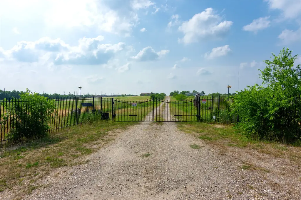 11209  (tract 1, Bldg 2) Doyle Overton Road Road, Del Valle
