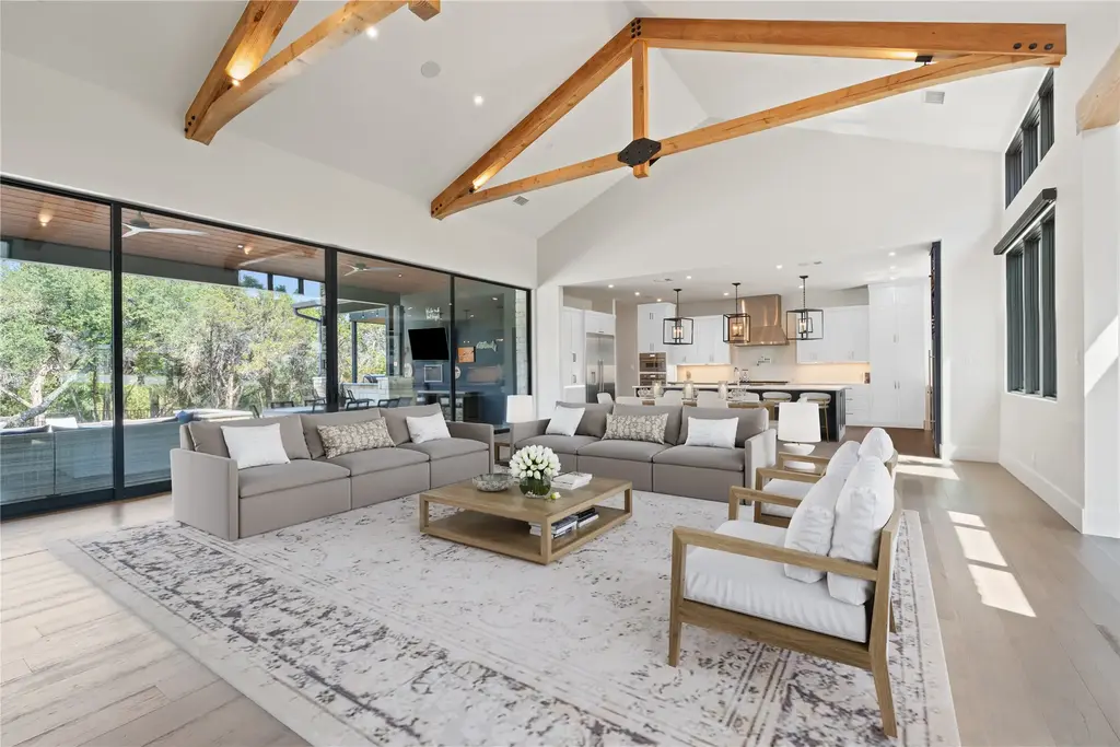 6037 Verandero Court, Austin