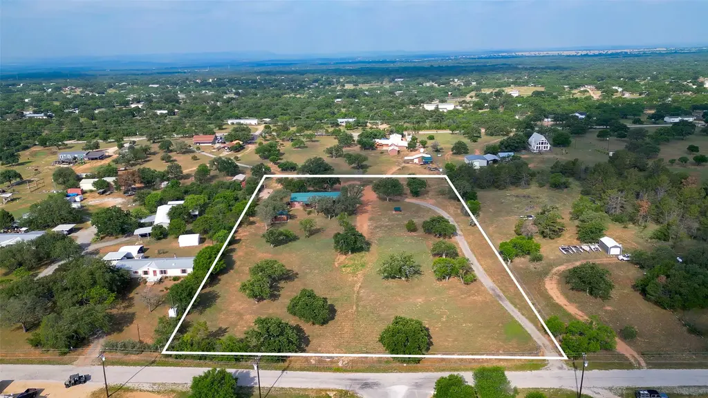 1503 Roselea Drive, Buchanan Dam
