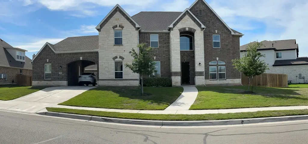 20808 Pinewalk Drive, Pflugerville