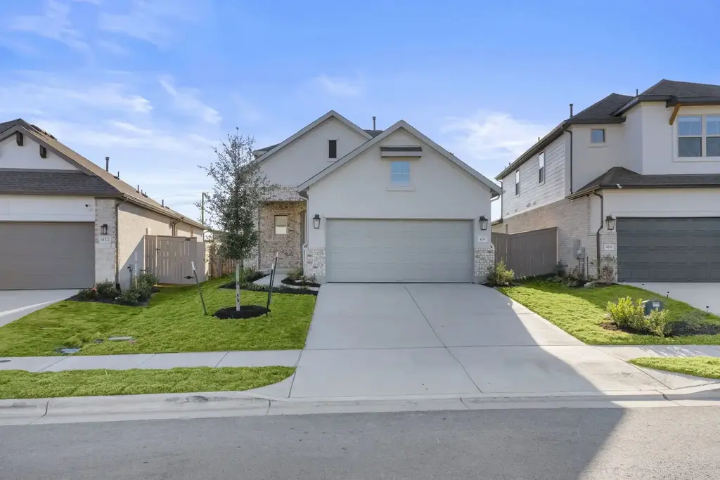 408 Bloomington Loop, Hutto