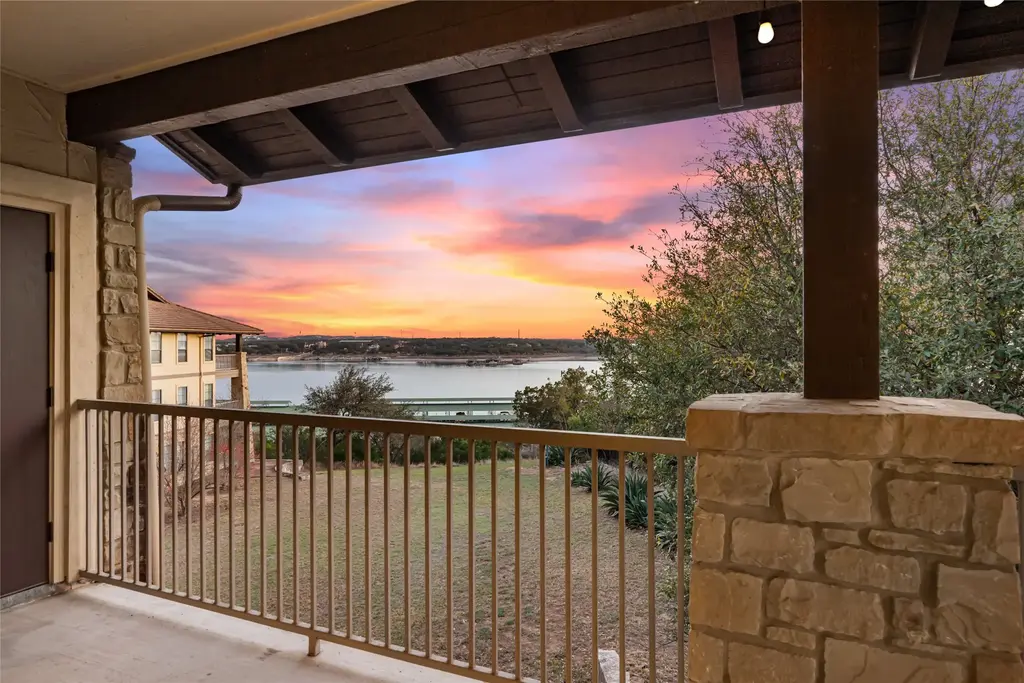 6712 Lantern View Drive 303, Jonestown