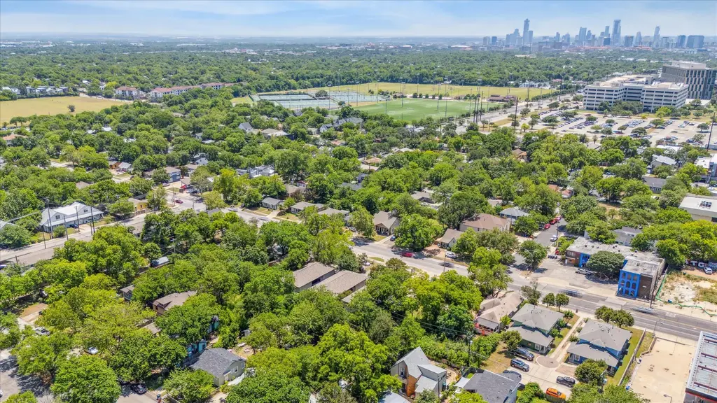 700 W North Loop Boulevard, Austin