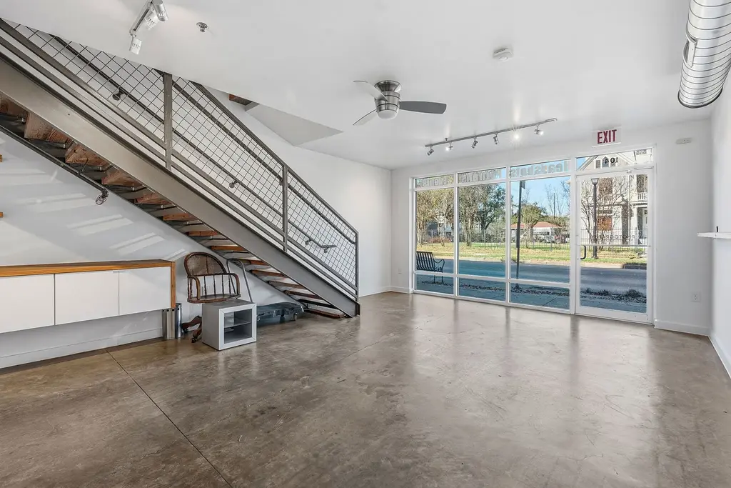 1601 E Cesar Chavez Street 104, Austin