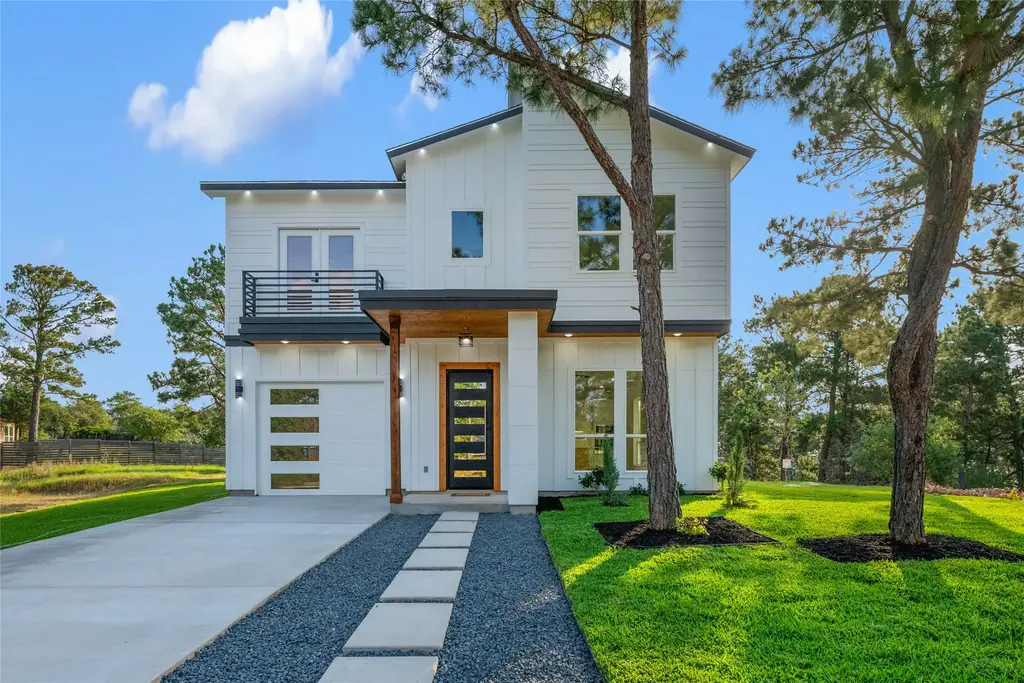 121 Mokolii Court, Bastrop
