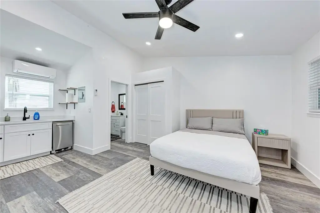 2302 Leon Leon Street 6, Austin