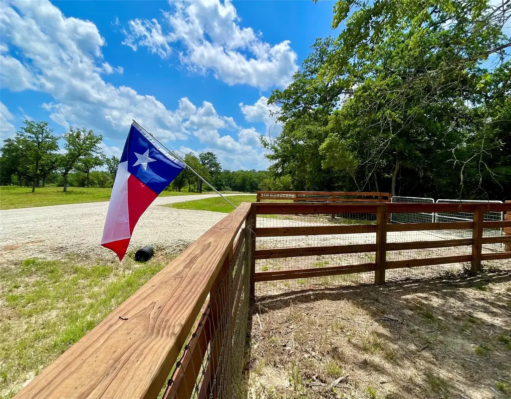 9242 Stetson Drive, Hilltop Lakes