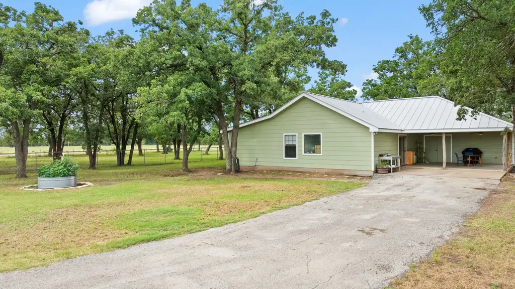 3434 Prairie Lea Road, Kingsbury