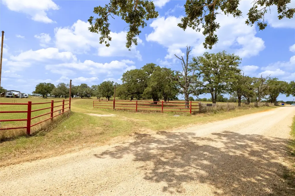 2901 Mule Creek Road, Harwood