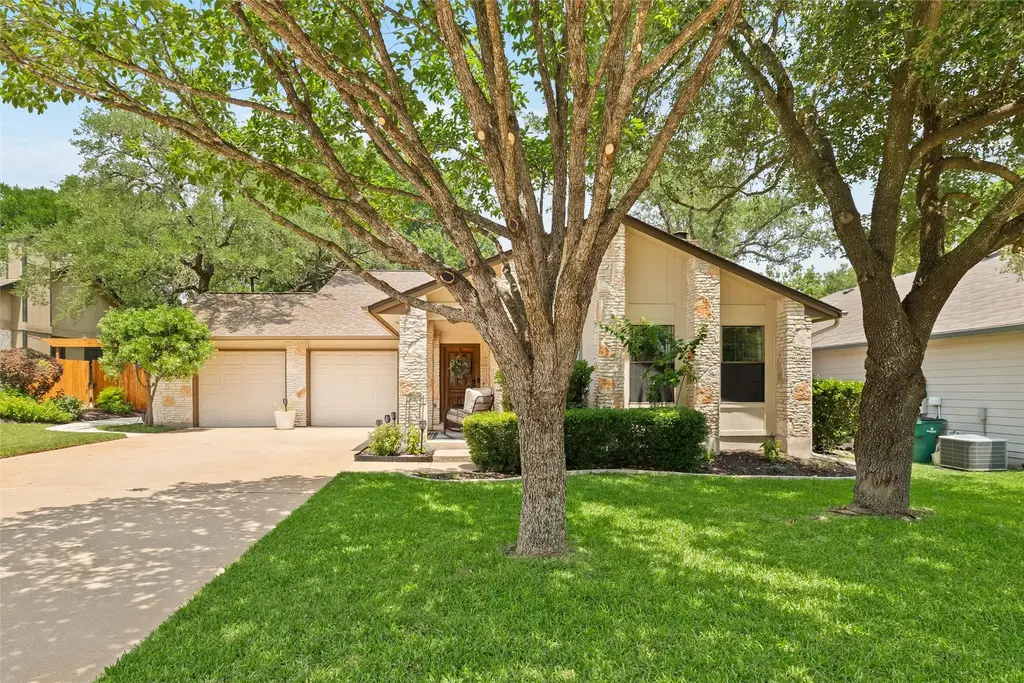 3912 Capistrano Trail, Austin