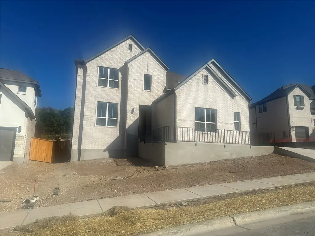 1316 Jolie Rose Bend, Leander