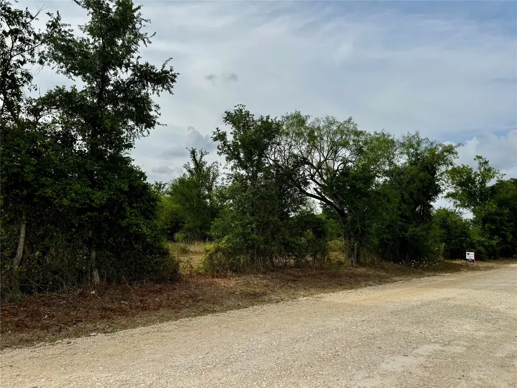 255 Crooked Road, Dale