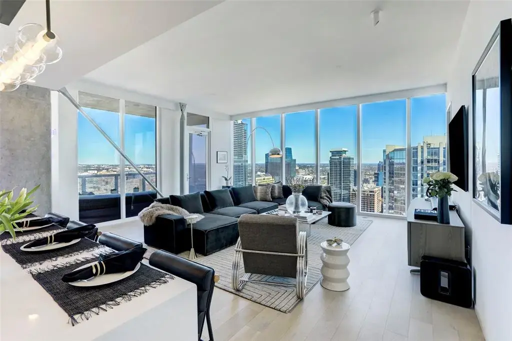 301 West Avenue 4103, Austin