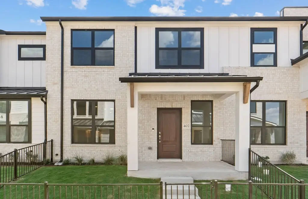 1280 E Main Street 402, Round Rock