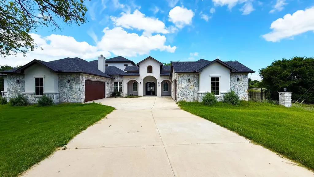 128 Gloria Boulevard, Smithville