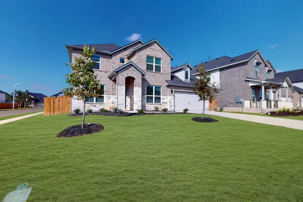 3965 Waco Way, Leander