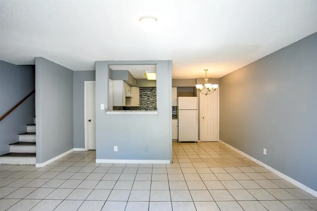 2215 Mission Hill Circle 102, Austin