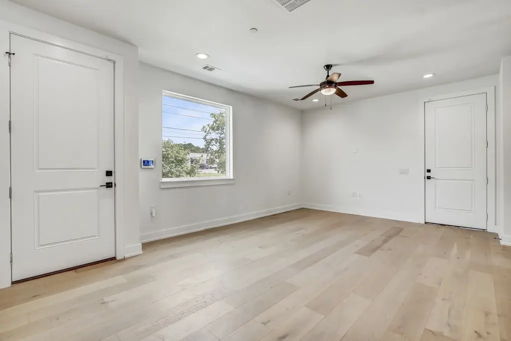 4127 E 12th Street 3, Austin
