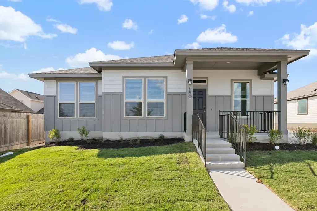 180 Condesa Street, Kyle