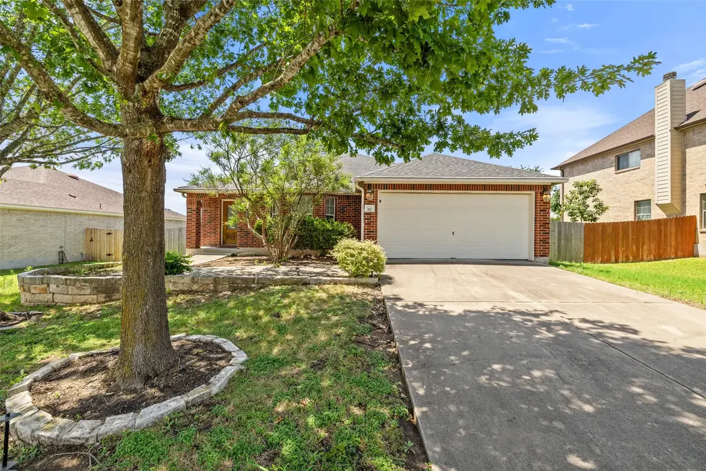 517 Castebar Drive, Round Rock