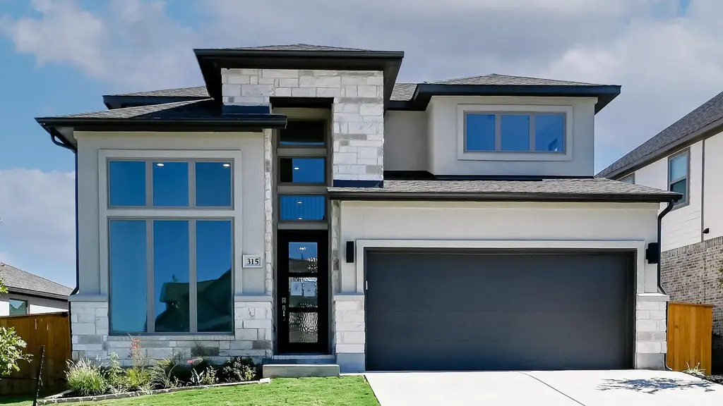 315 Prickly Poppy Loop, Kyle