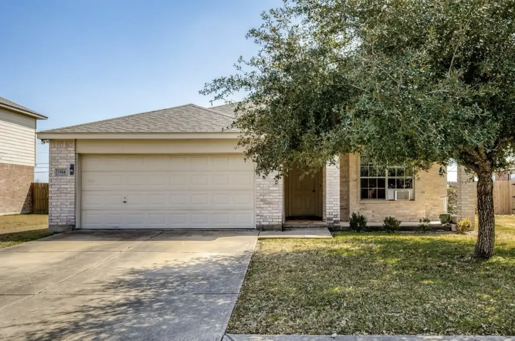 1514 Paint Brush Drive, Lockhart