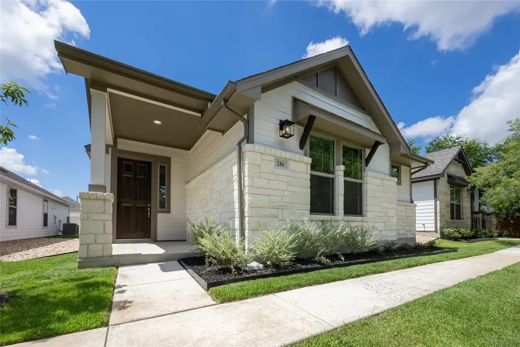 286 Orleanian Drive, Buda