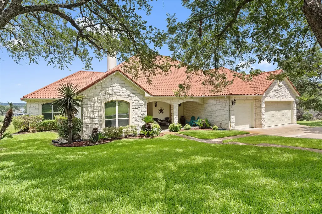 22658 Felicia Drive, Spicewood