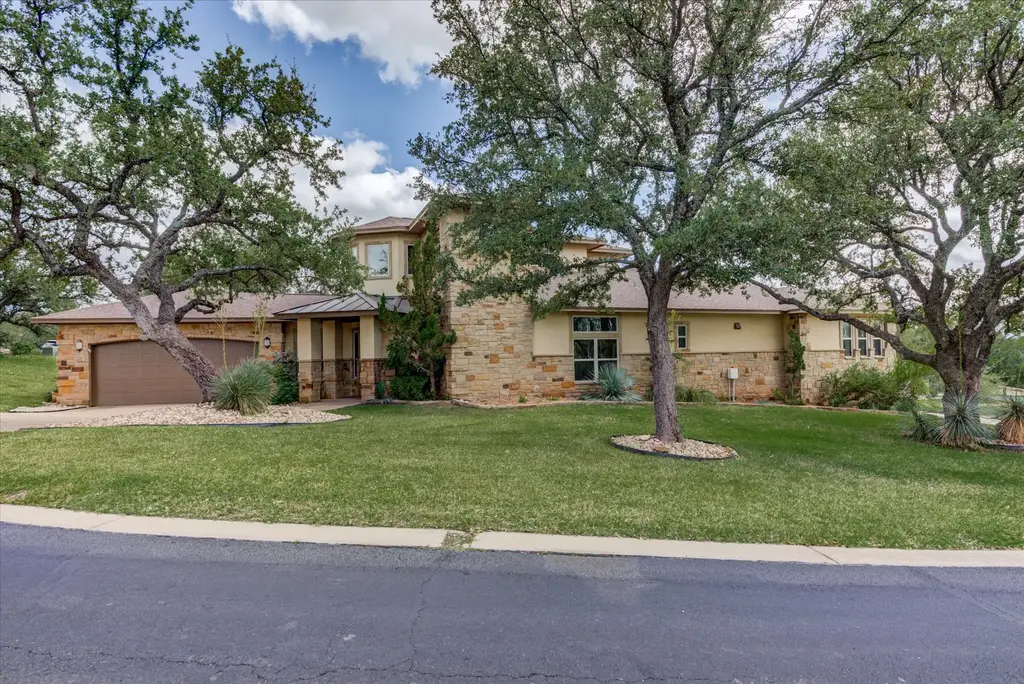 208 Colina Cove Drive, Kingsland