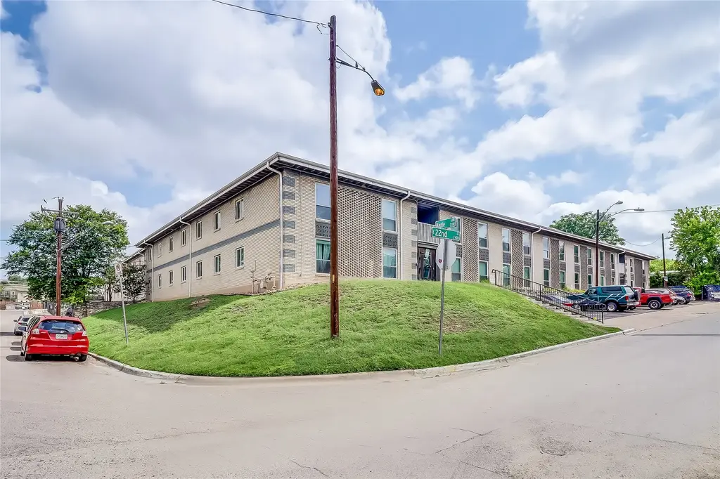 2401 Manor Road 210, Austin