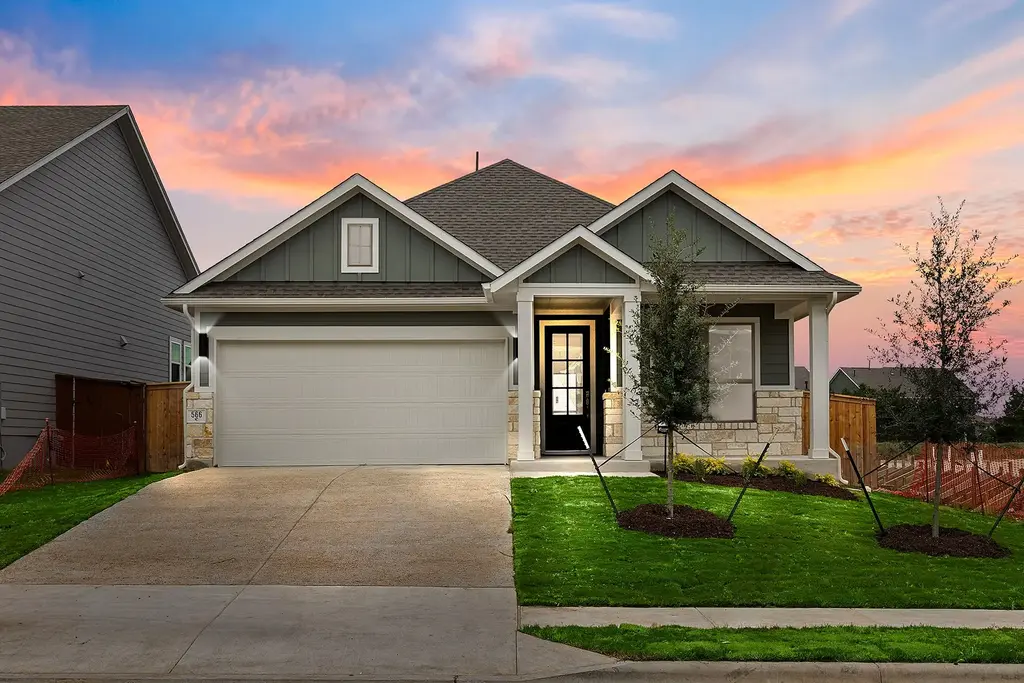 566 Sage Thrasher Circle, Dripping Springs