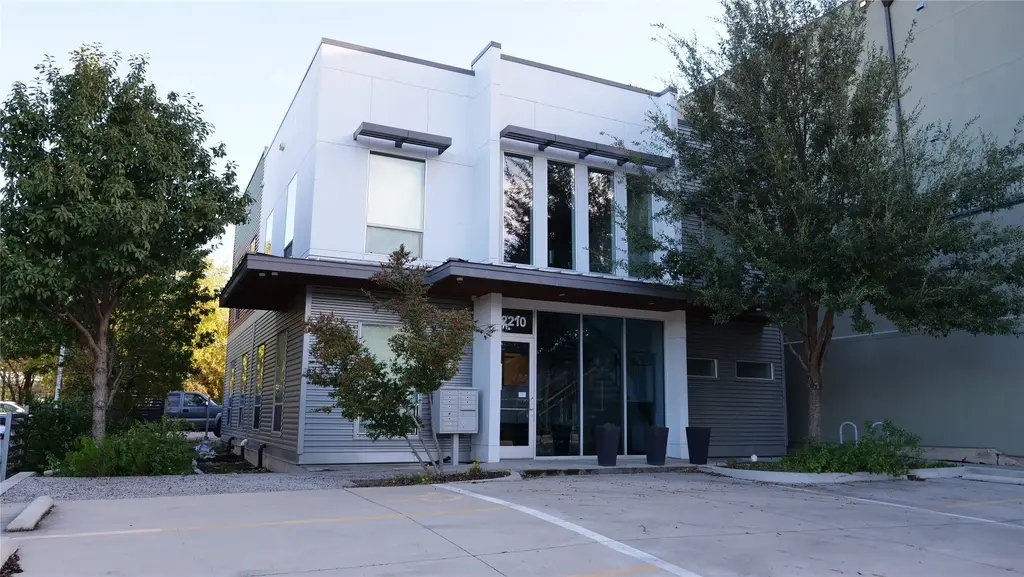 2210 Western Trails Boulevard, Austin