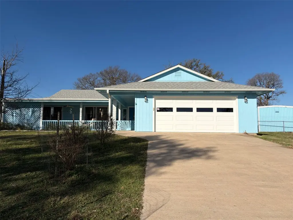 118 Midnight Sun Drive, Spicewood