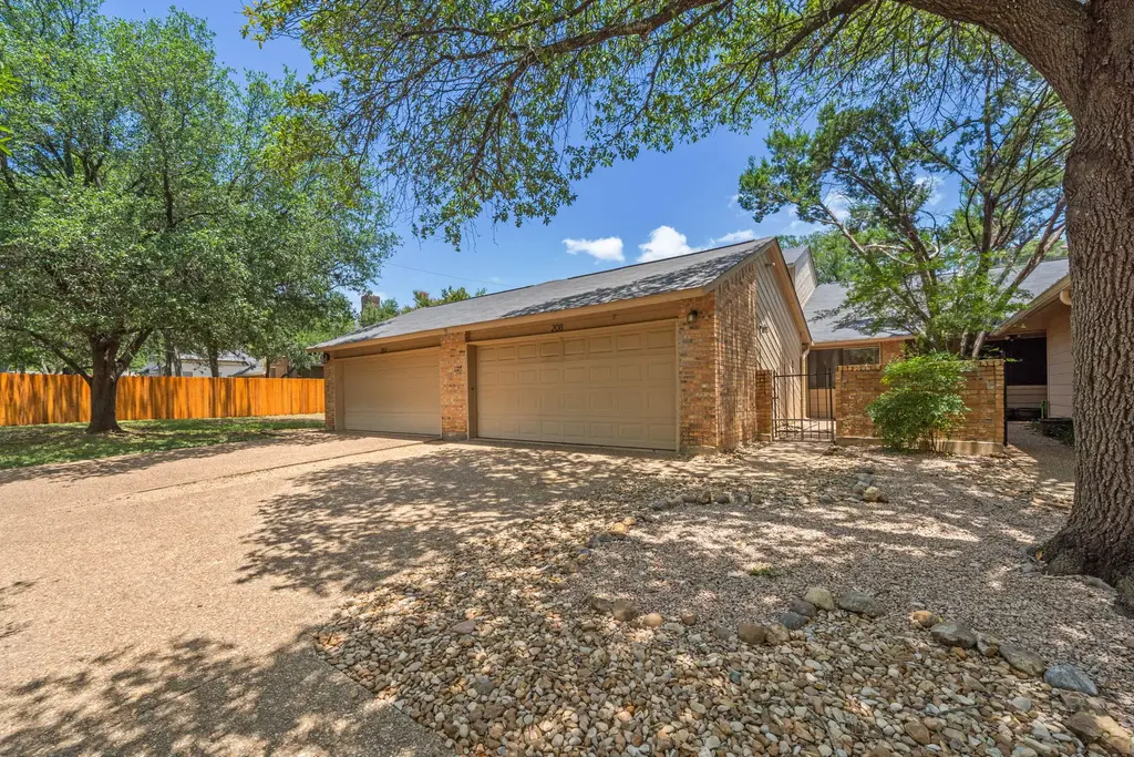 7205 Waldon Drive N208, Austin