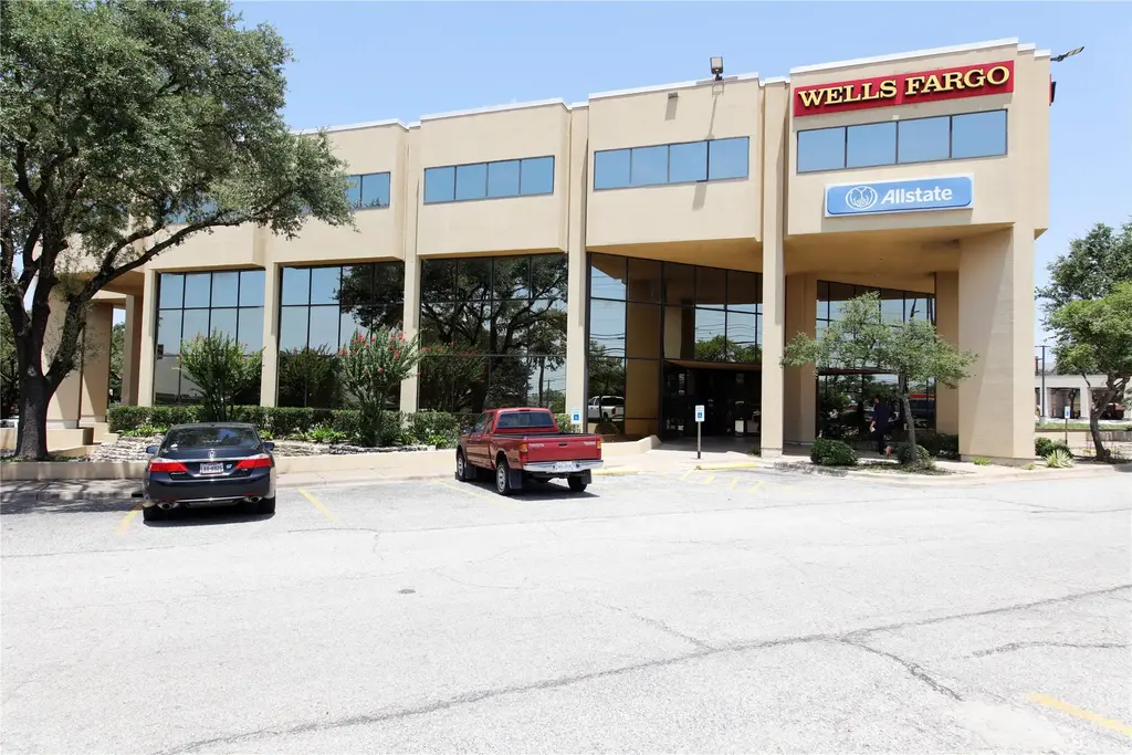 9800 N Lamar Boulevard 160, Austin