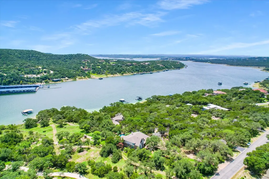 17120 Northlake Hills Drive, Jonestown