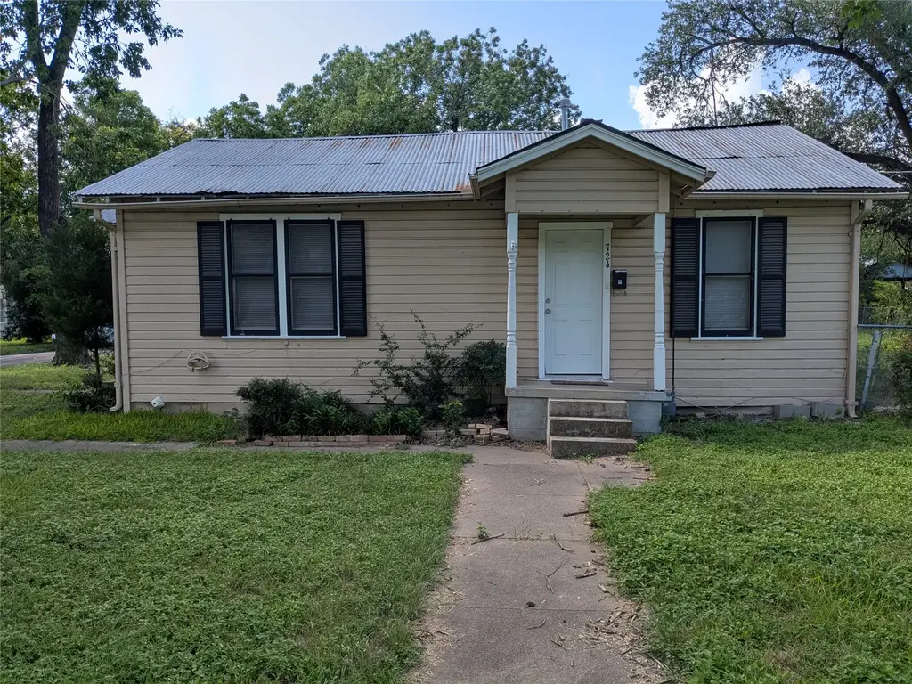 724 W 8th Street, Taylor