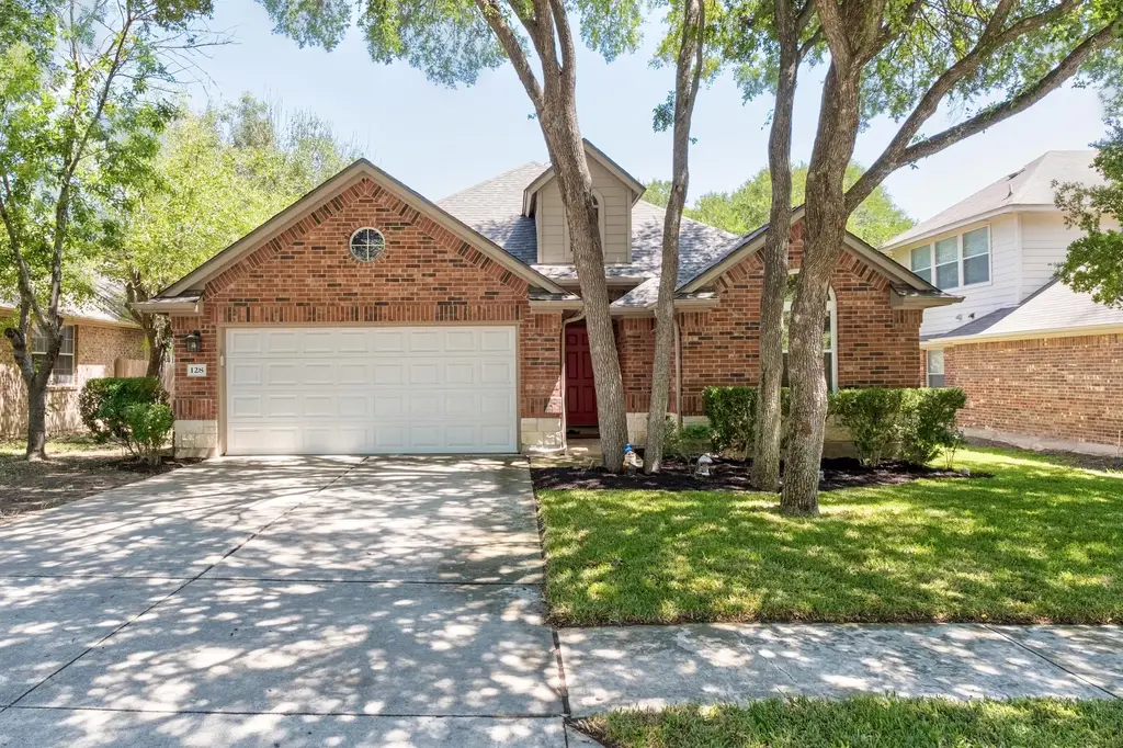 128 Clarence Court, Buda