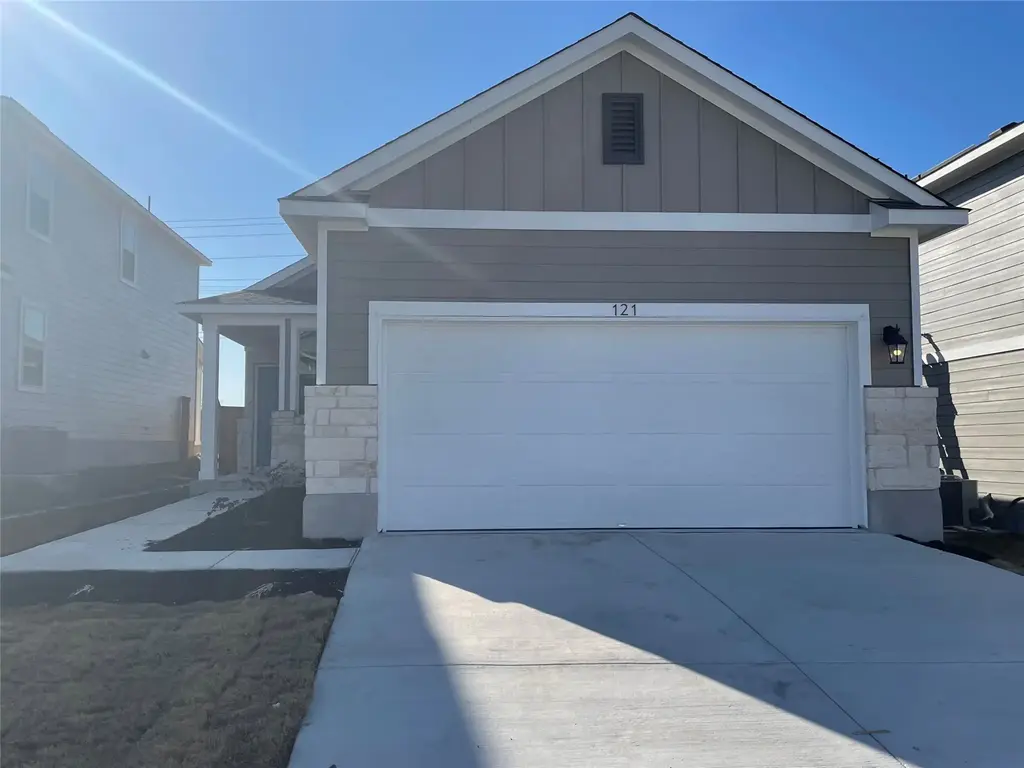 121 Old Stagecoach Road, Jarrell
