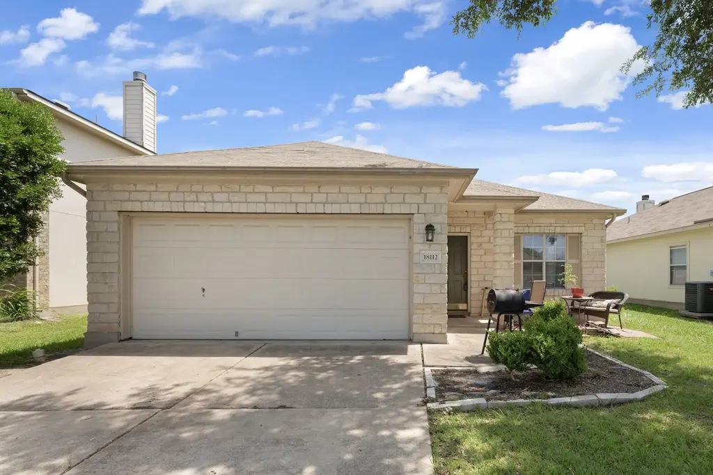 18112 Skysail Drive, Manor