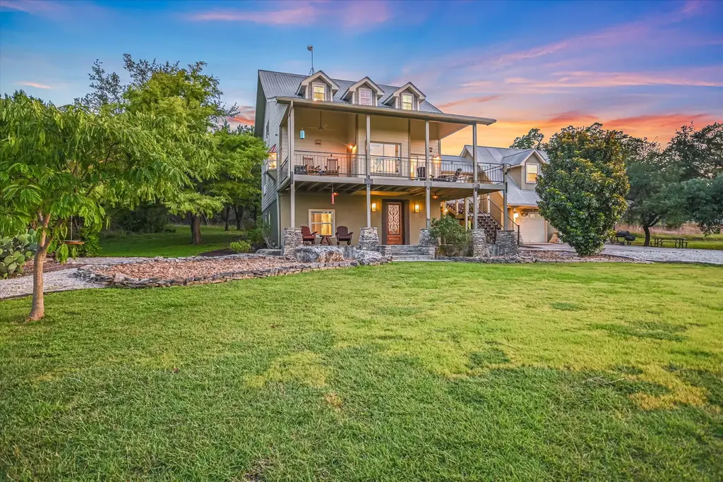 250 Hidden Oaks Road, Wimberley