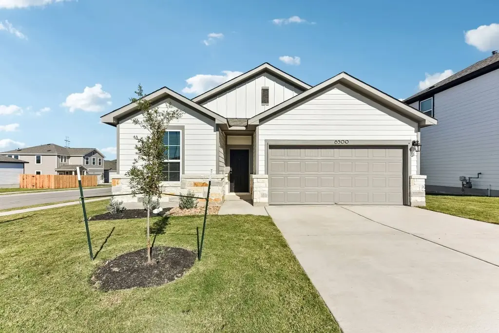 6500 Smarty Jones Lane, Buda