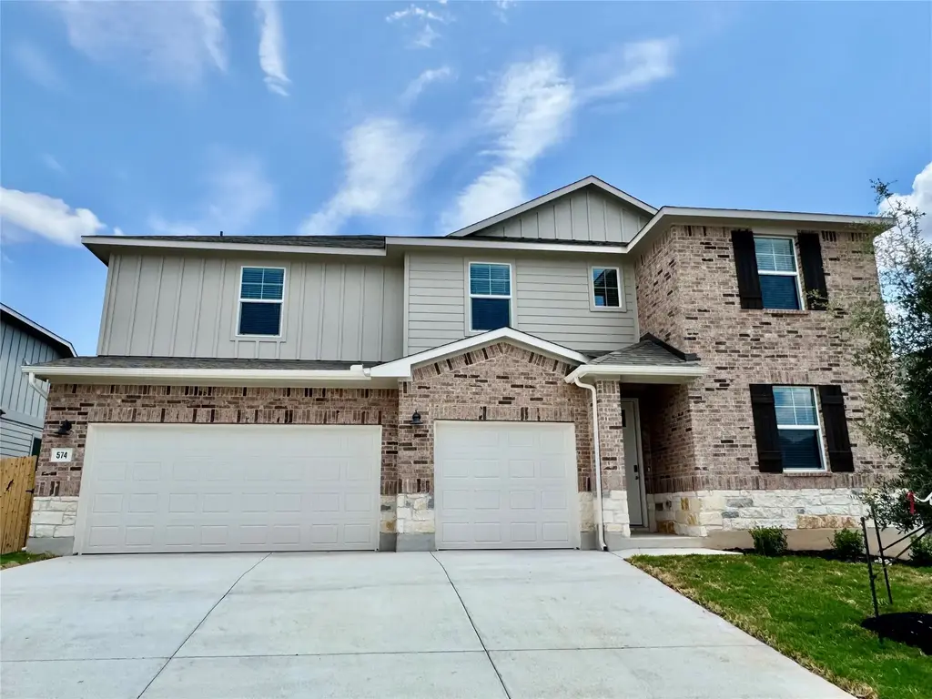 574 Banff Drive, Kyle