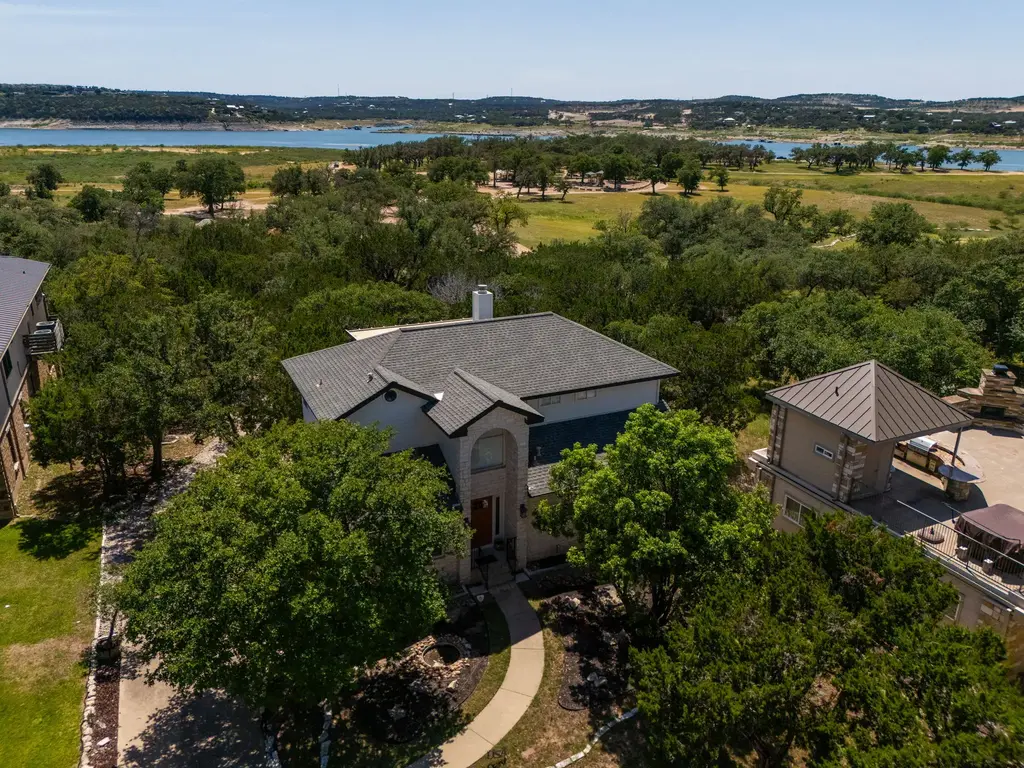 704 Deckhouse Drive, Lago Vista
