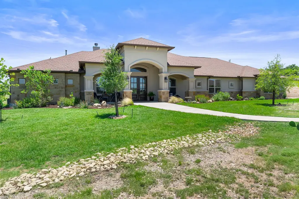 105 Clear Springs Court, Marble Falls