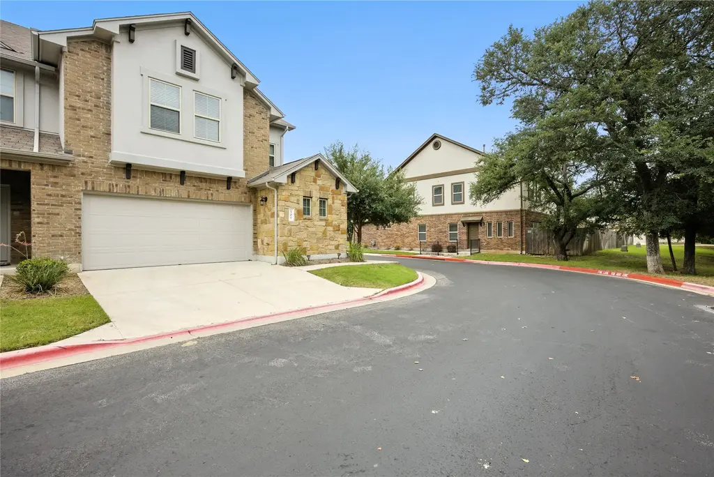 2304 S Lakeline Boulevard 501, Cedar Park