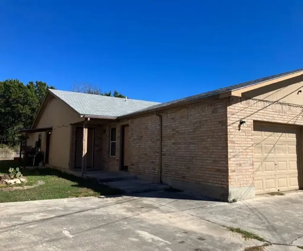1302 N Bishop Street, San Marcos