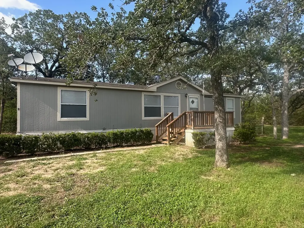 302 Lone Star Road B, Bastrop
