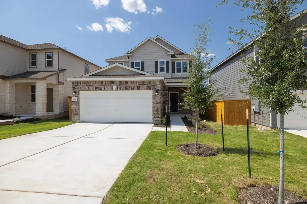 256 Feathers Street, Jarrell
