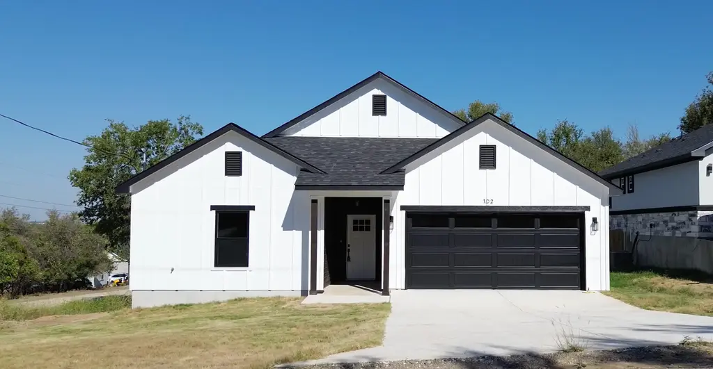 102 Halawa Court, Bastrop